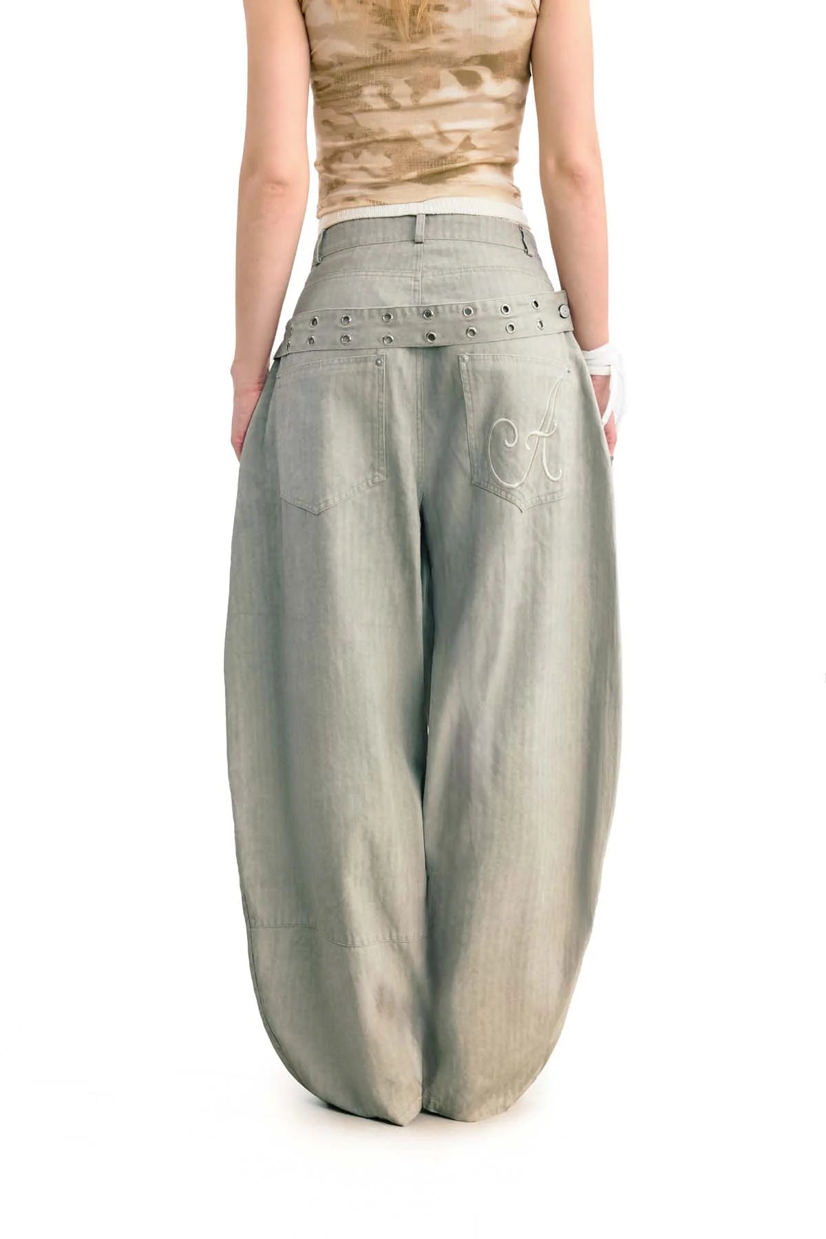 Sense Embroidered Barrel Leg Pants Light Grey