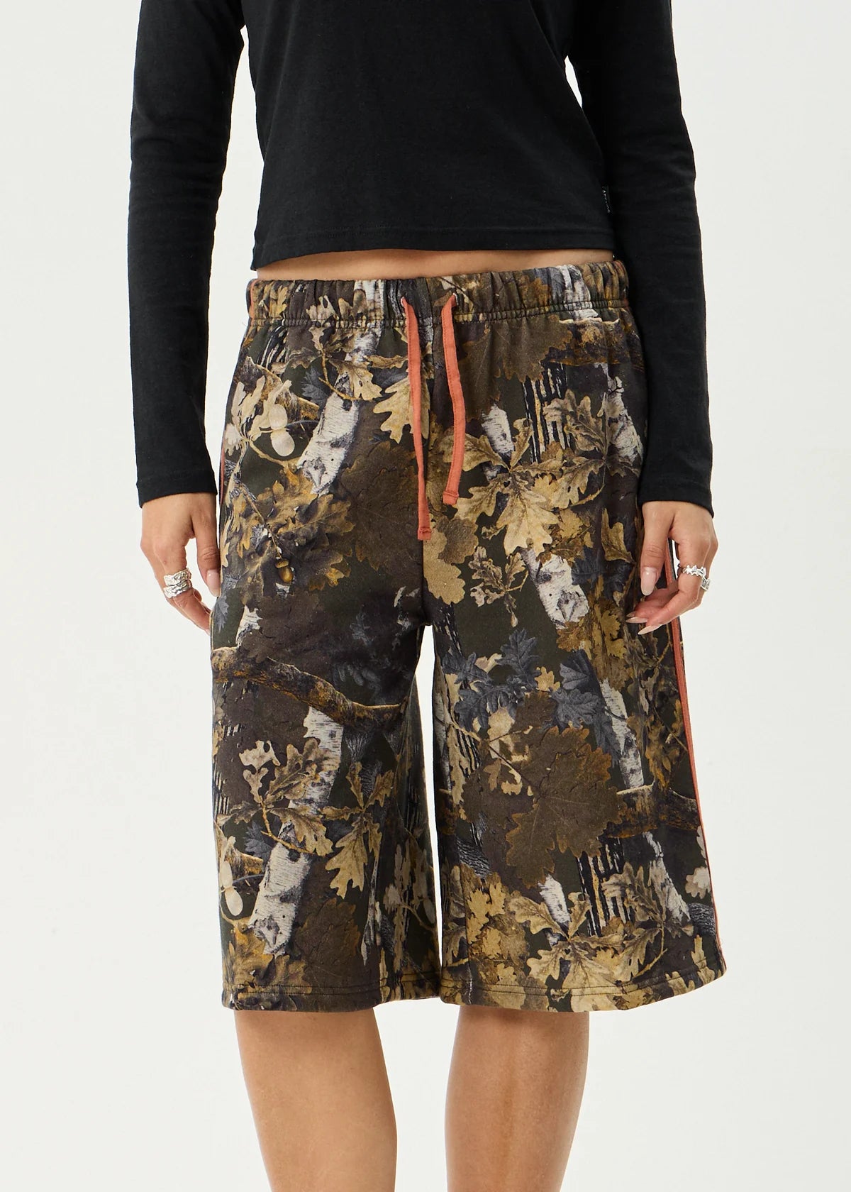 Find Me - Longline Short - Multi