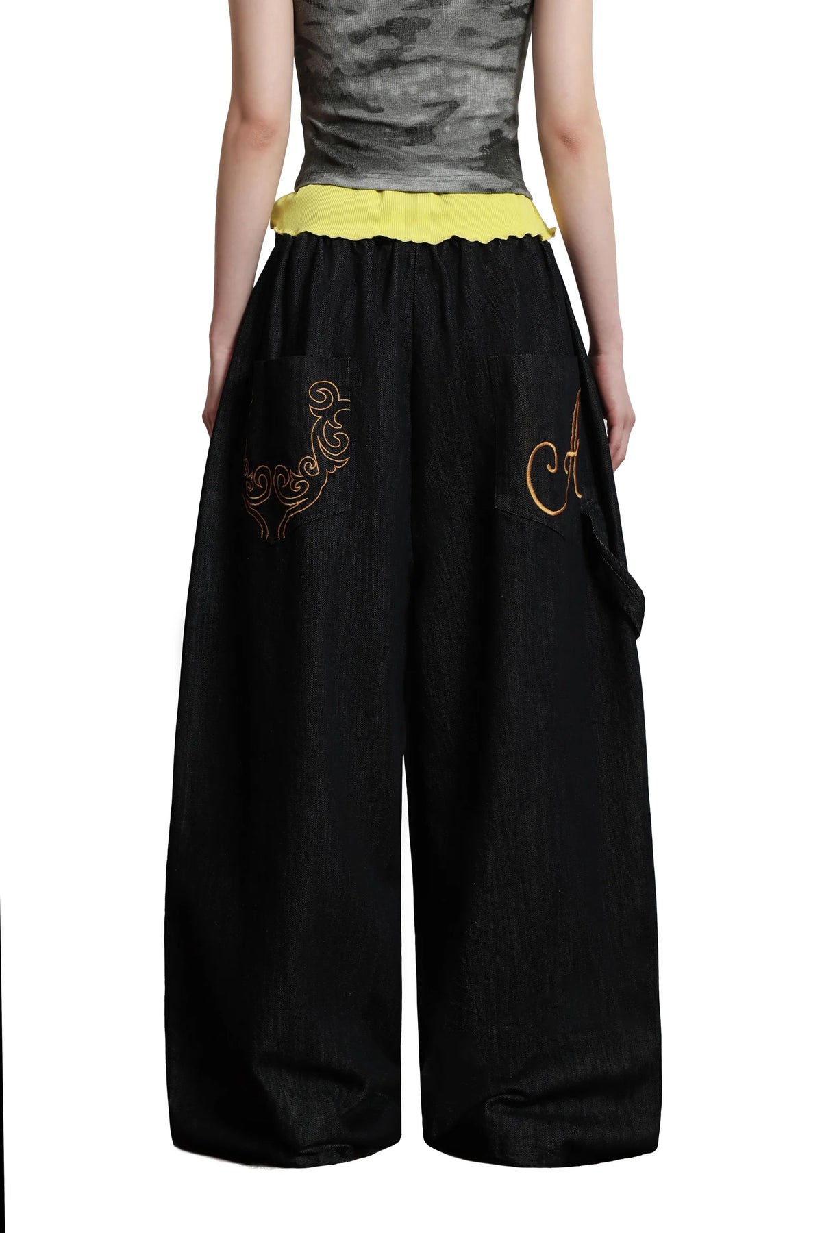 Sense Embroidered Nonfade Balloon Pants Black