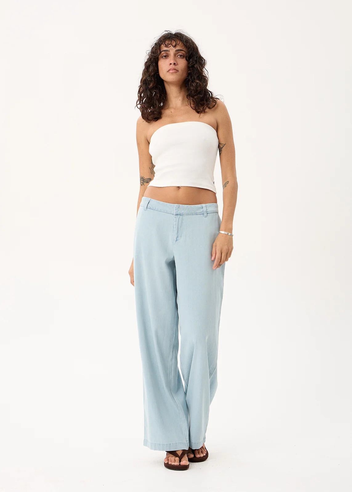 Martu - Chambray Low Rise Pant - Light Blue