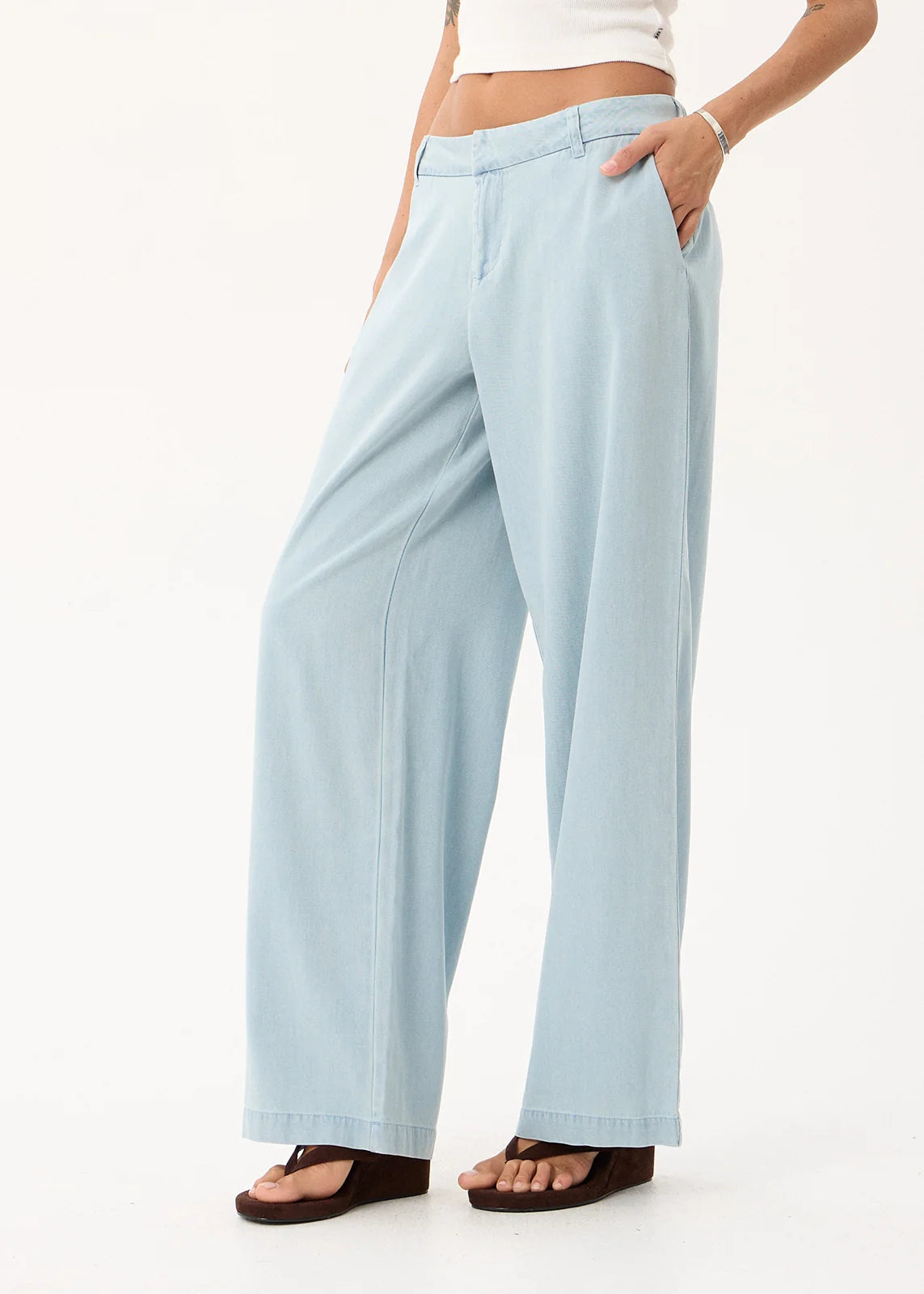 Martu - Chambray Low Rise Pant - Light Blue