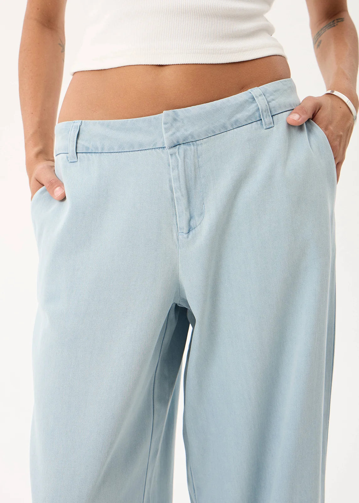 Martu - Chambray Low Rise Pant - Light Blue