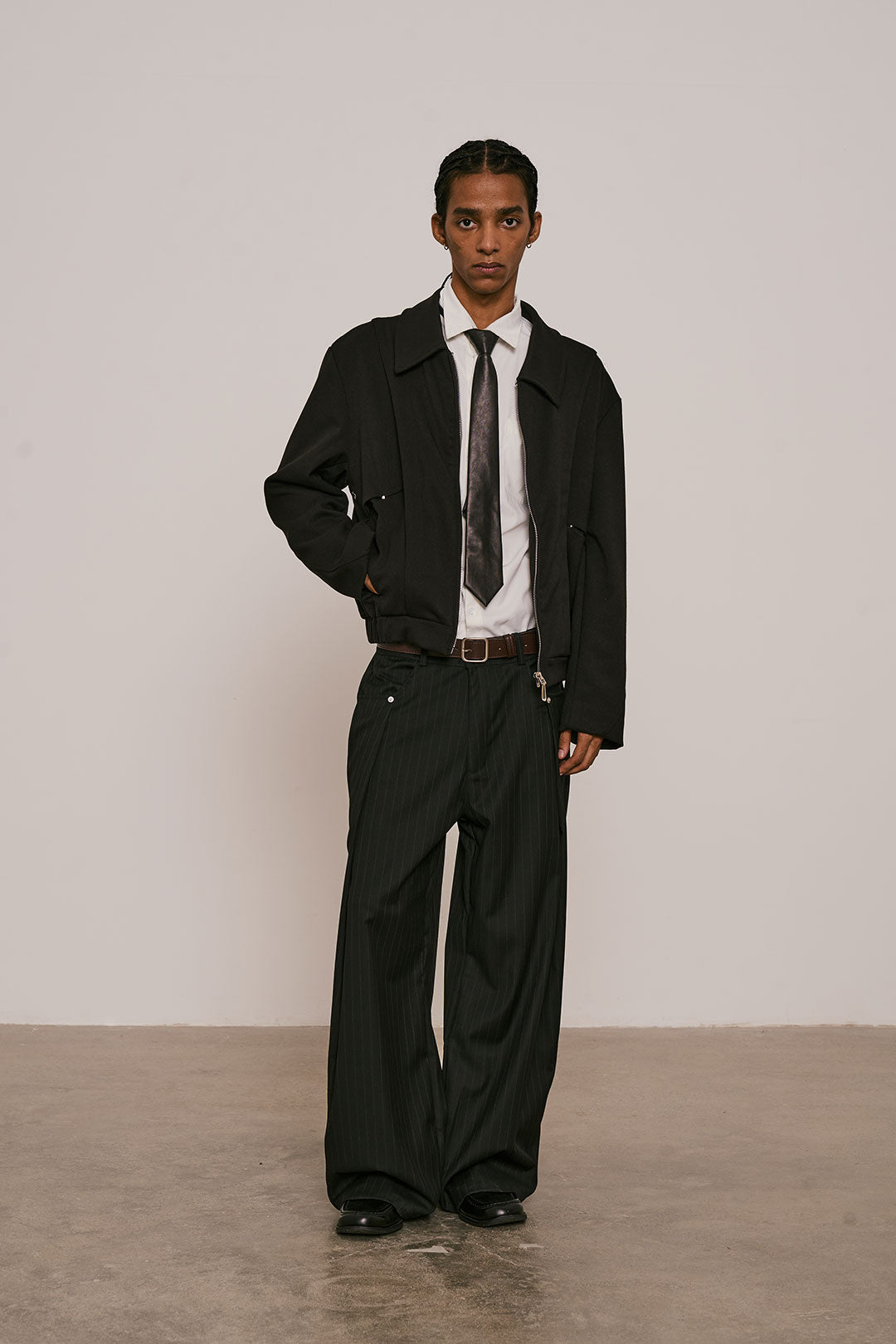 Sense Pleated Dark Stripe Wide Trousers