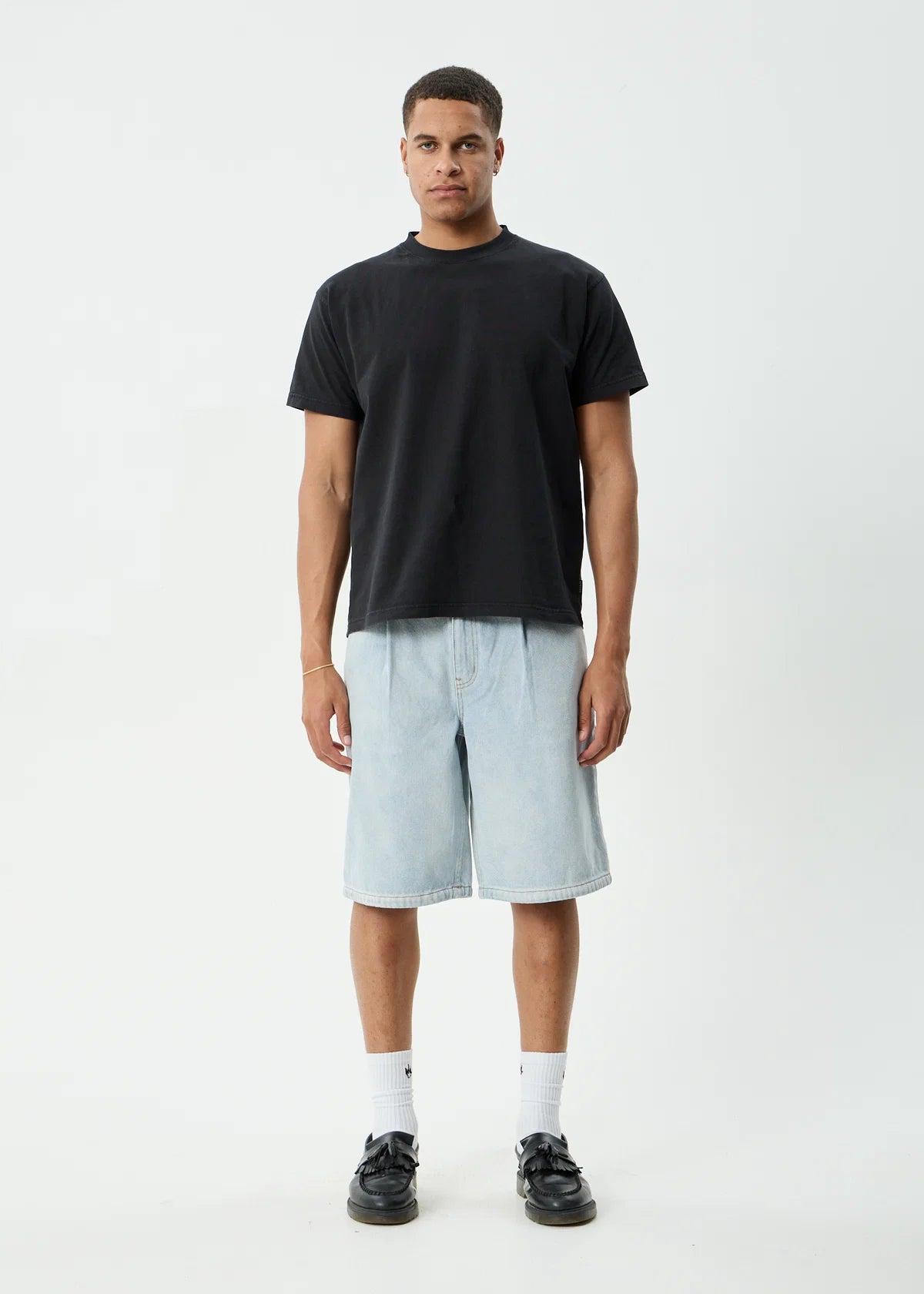 Fast Forward Denim Ultra Baggy Pleated Short 24" - Stone Blue