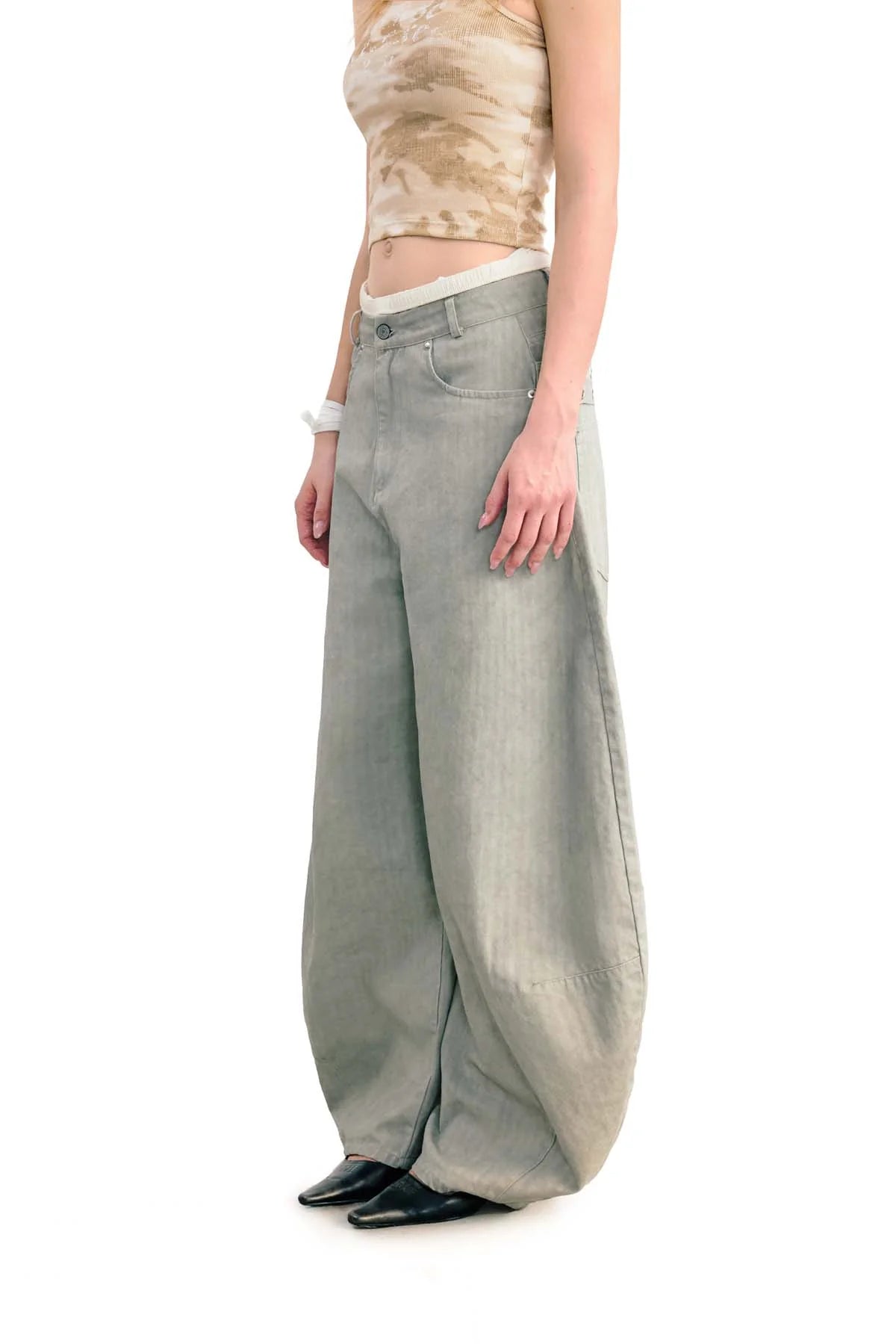 Sense Embroidered Barrel Leg Pants Light Grey