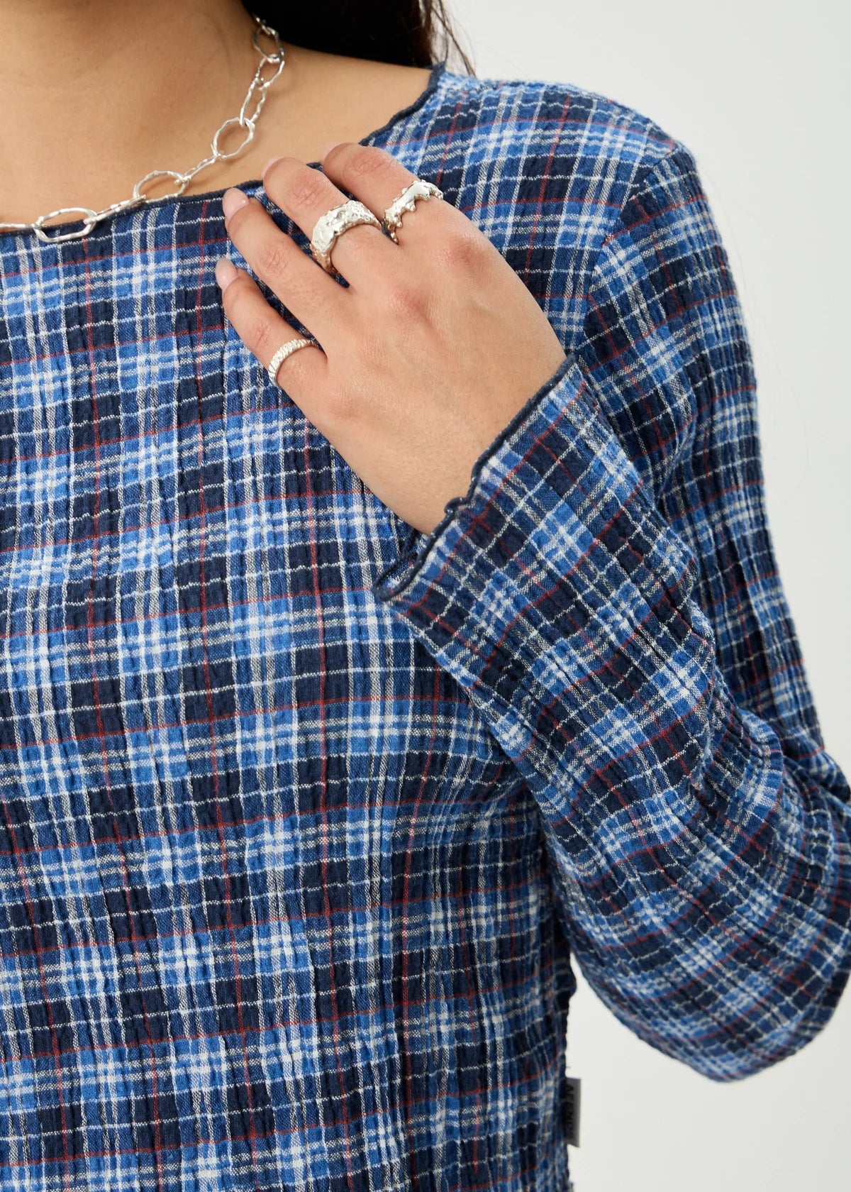 Mountains Hemp - Seersucker Long Sleeve Top - Navy Red Check