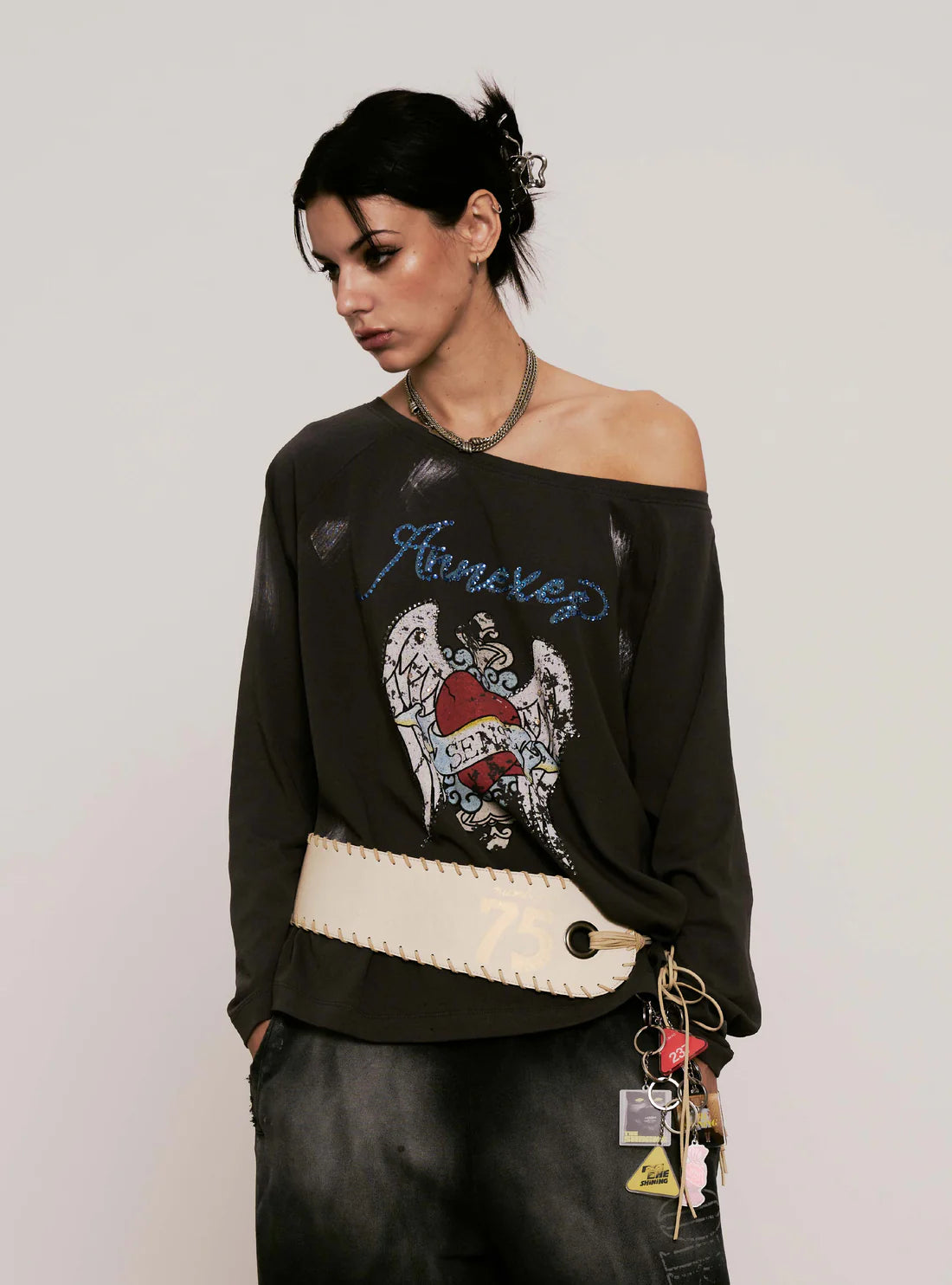 Sense Wings Off-Shoulder Grey Tee