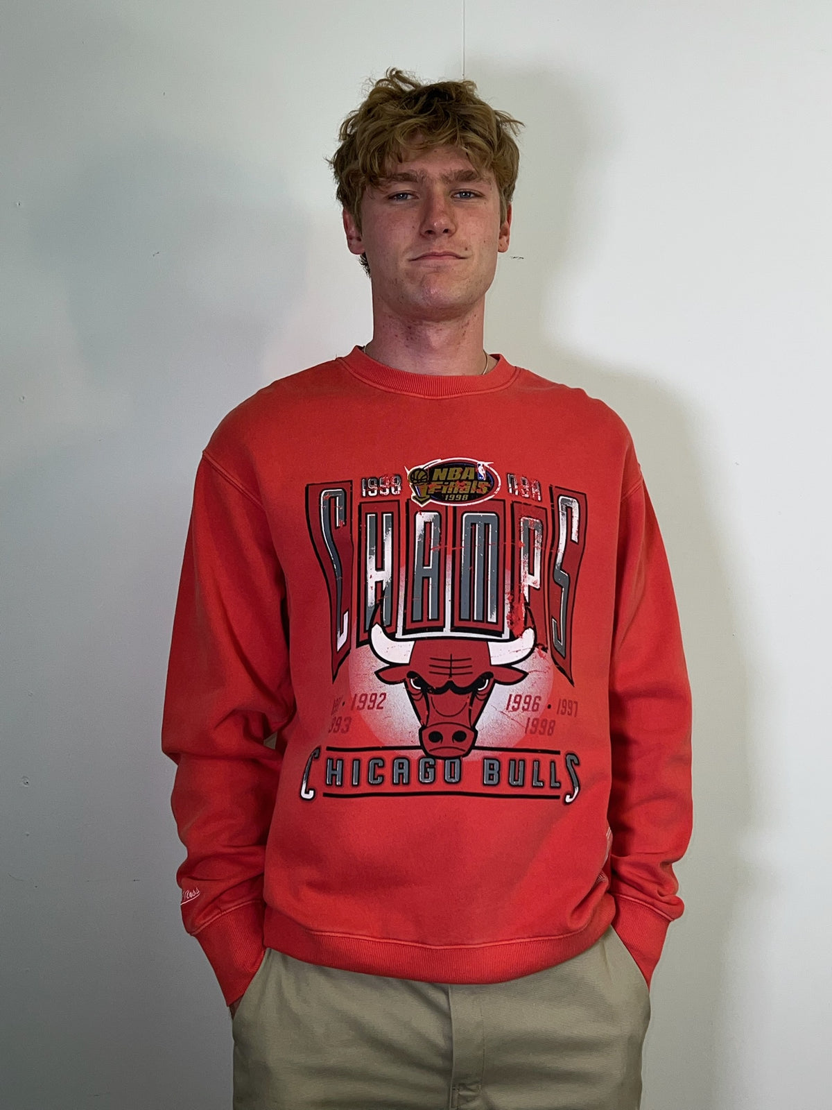 Bulls Vintage Champions Faded Red Crew
