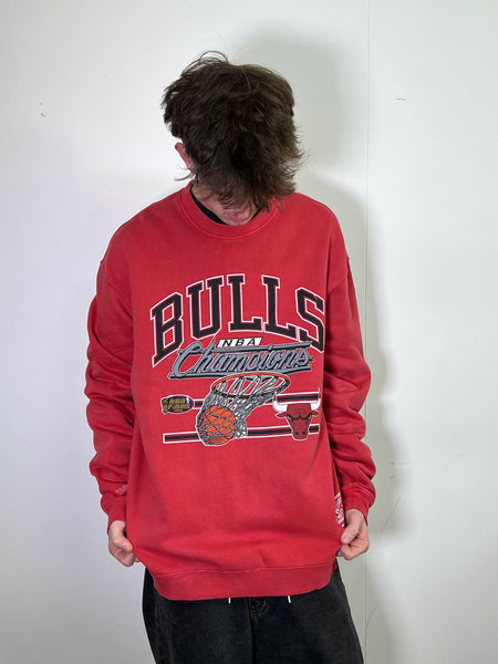 Chicago Bulls Hoop Crew Faded Red Sweatshirt