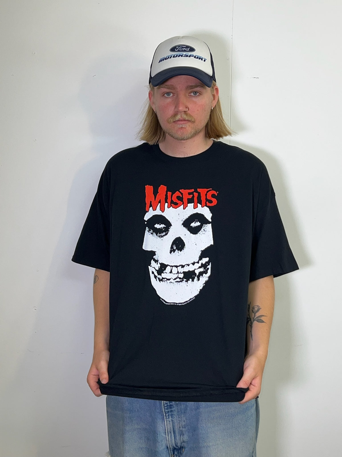 Misfits Red Logo Misfits Skull Black Tee
