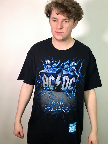 AC-DC Live Wire Tee